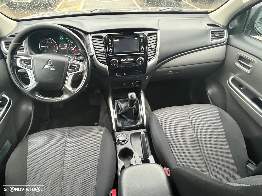 Mitsubishi Strakar 4x4 IVA Dedutível - 15