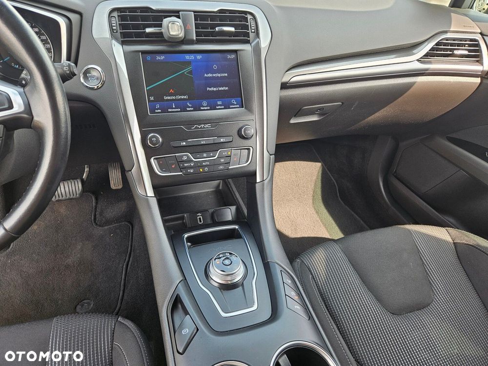 Ford Mondeo - 22