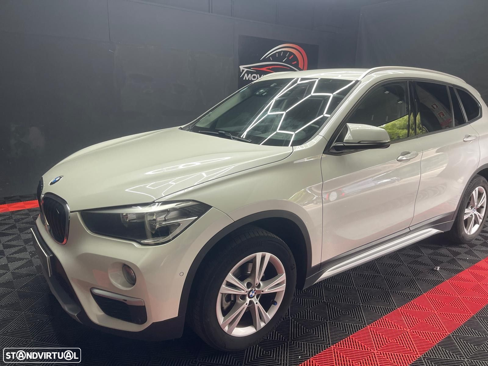 BMW X1 16 d sDrive Line Sport - 2