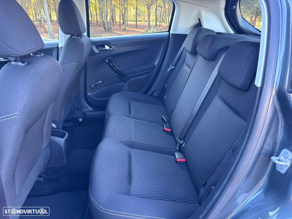 Peugeot 208 1.6 BlueHDi Allure - 13
