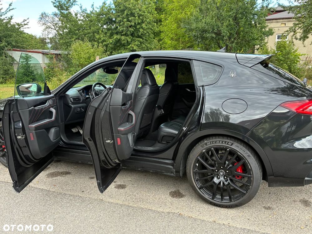Maserati Levante S Q4 GranSport - 17
