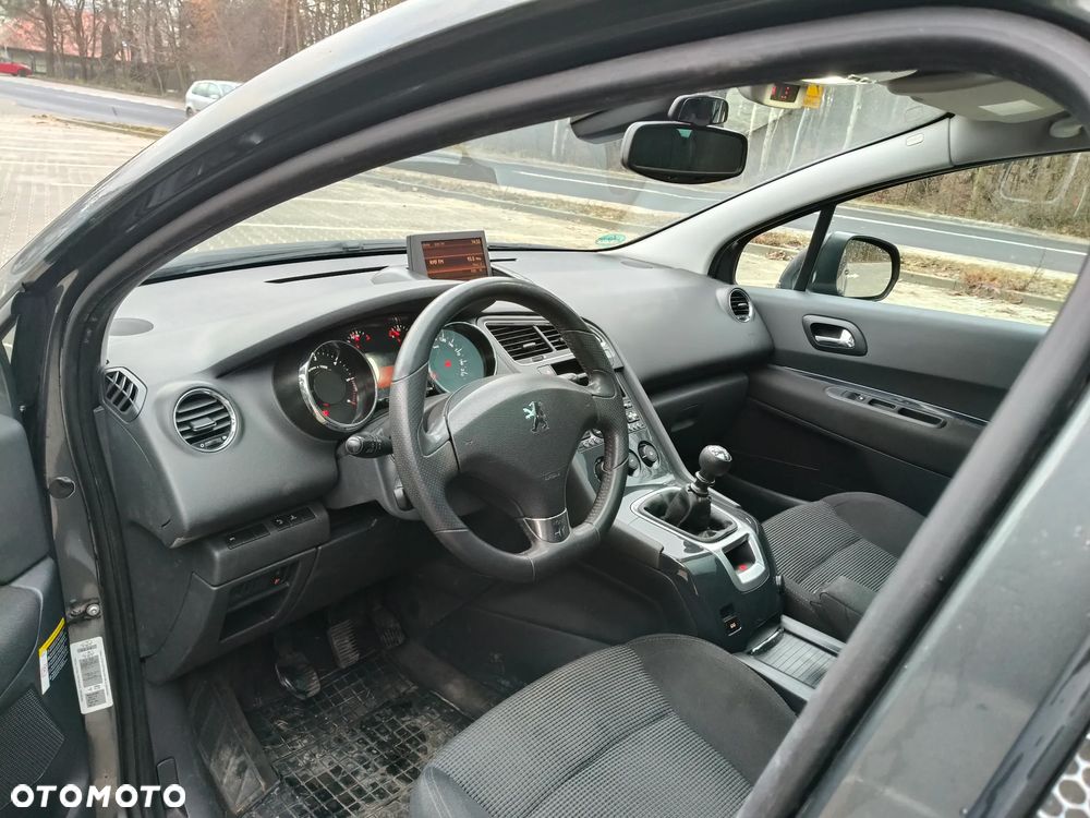 Peugeot 5008 HDI FAP 150 Active - 4