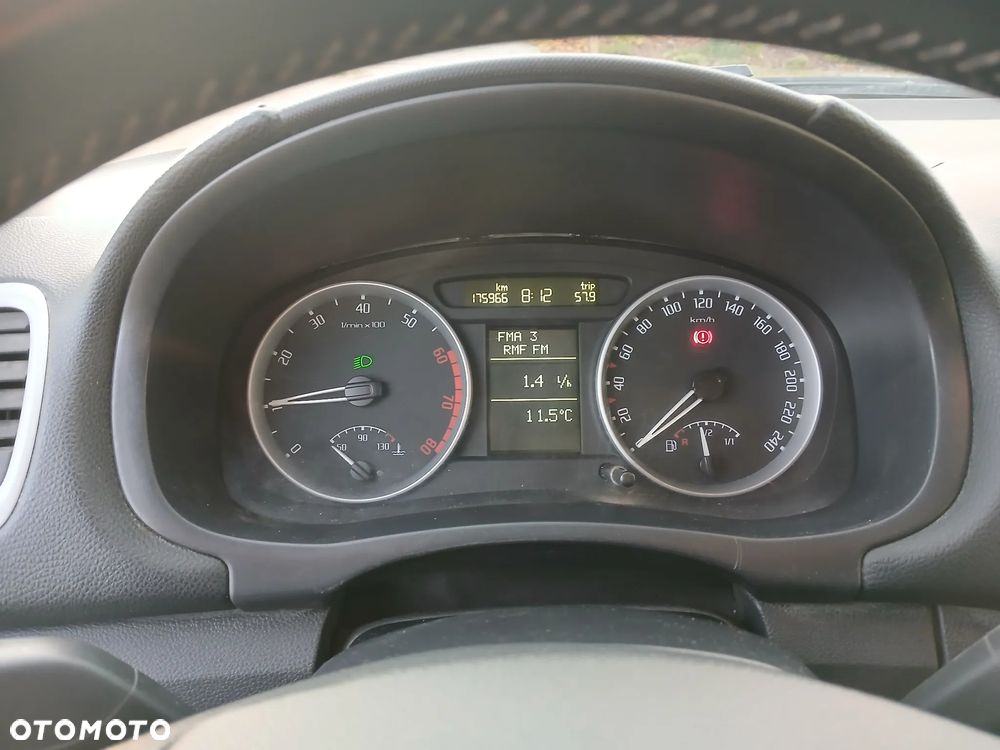 Skoda Roomster 1.4 16V Style - 16