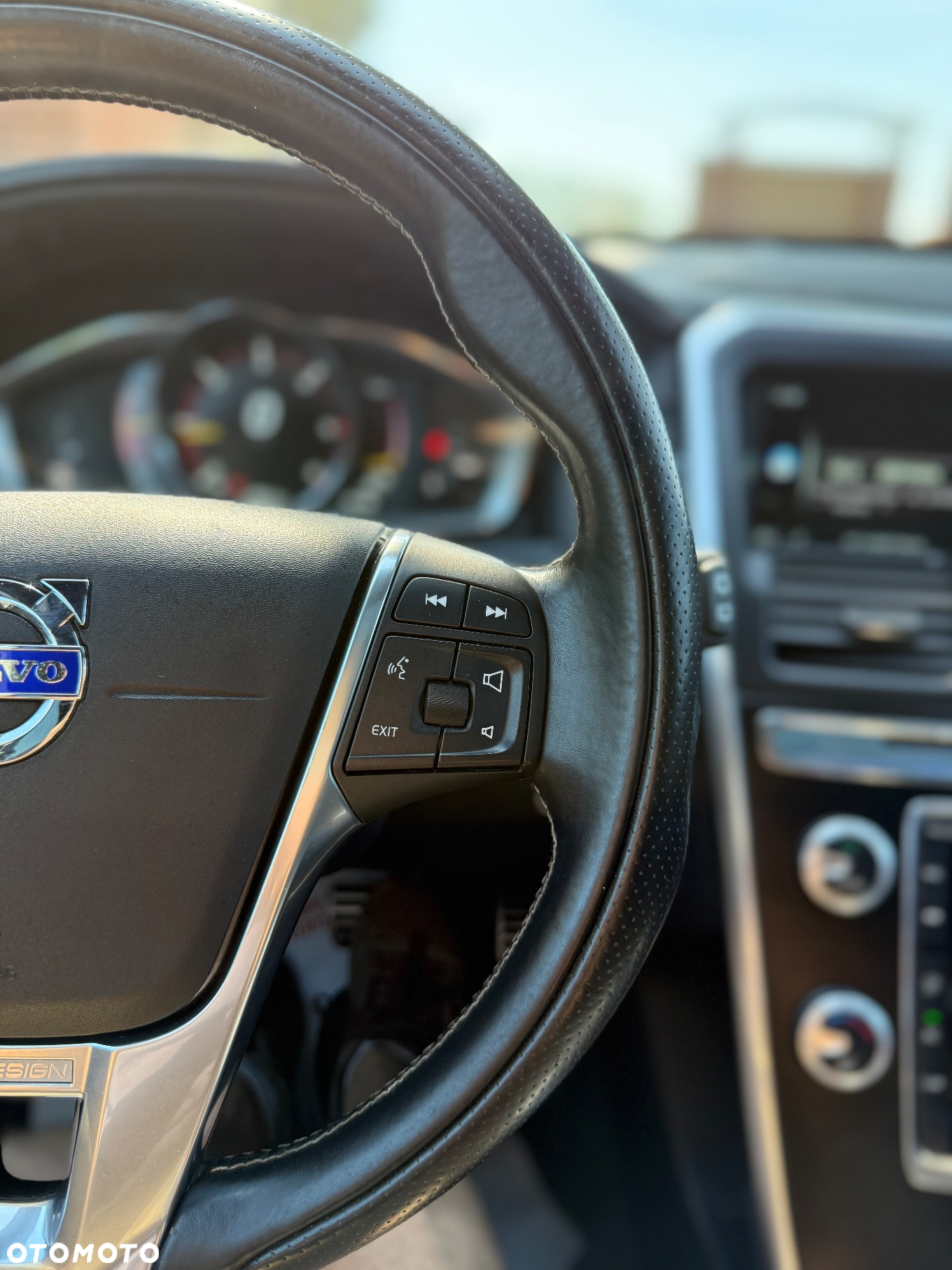 Volvo XC 60 D4 Drive-E Momentum - 29