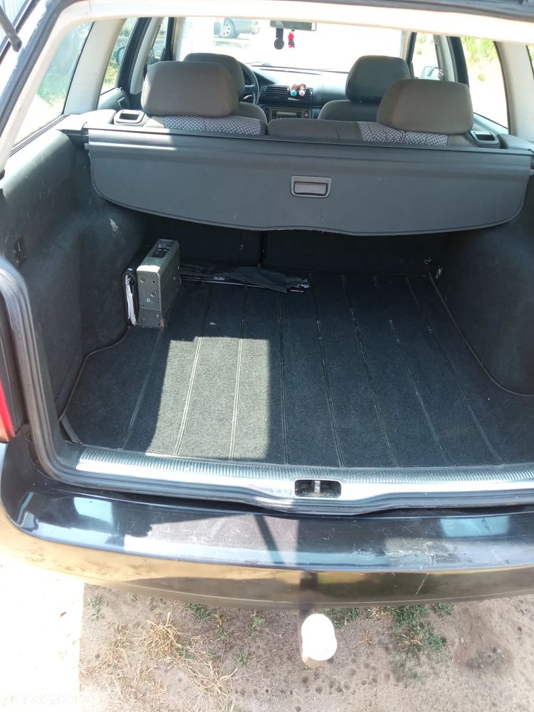 Volkswagen Passat 1.9 TDI CL - 18