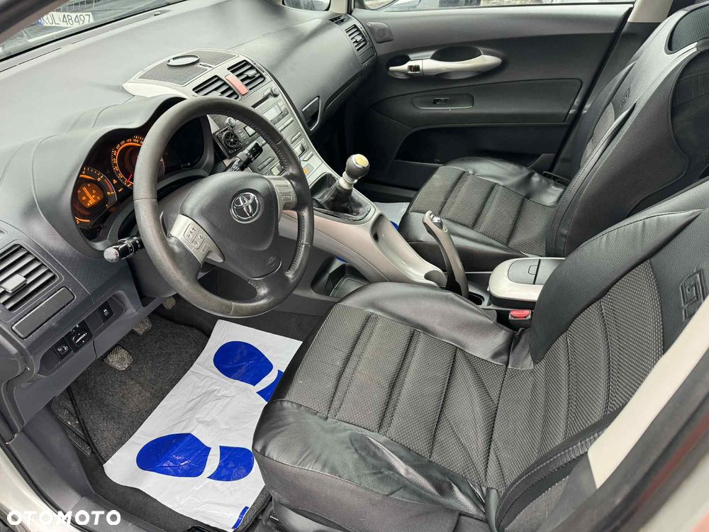 Toyota Auris 2.0 D-4D Premium - 9