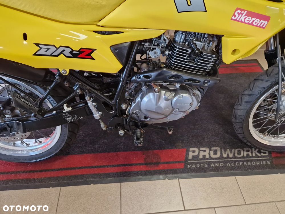 Suzuki DR - 27