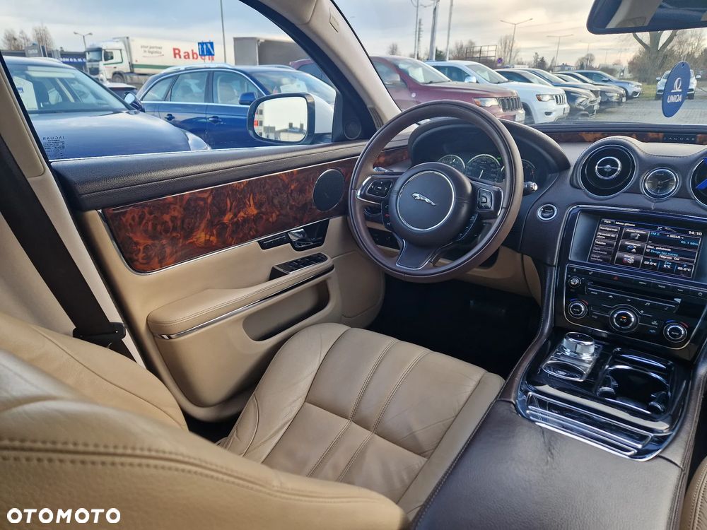 Jaguar XJ 3.0 V6 Kompressor Langversion Premium Luxury - 29