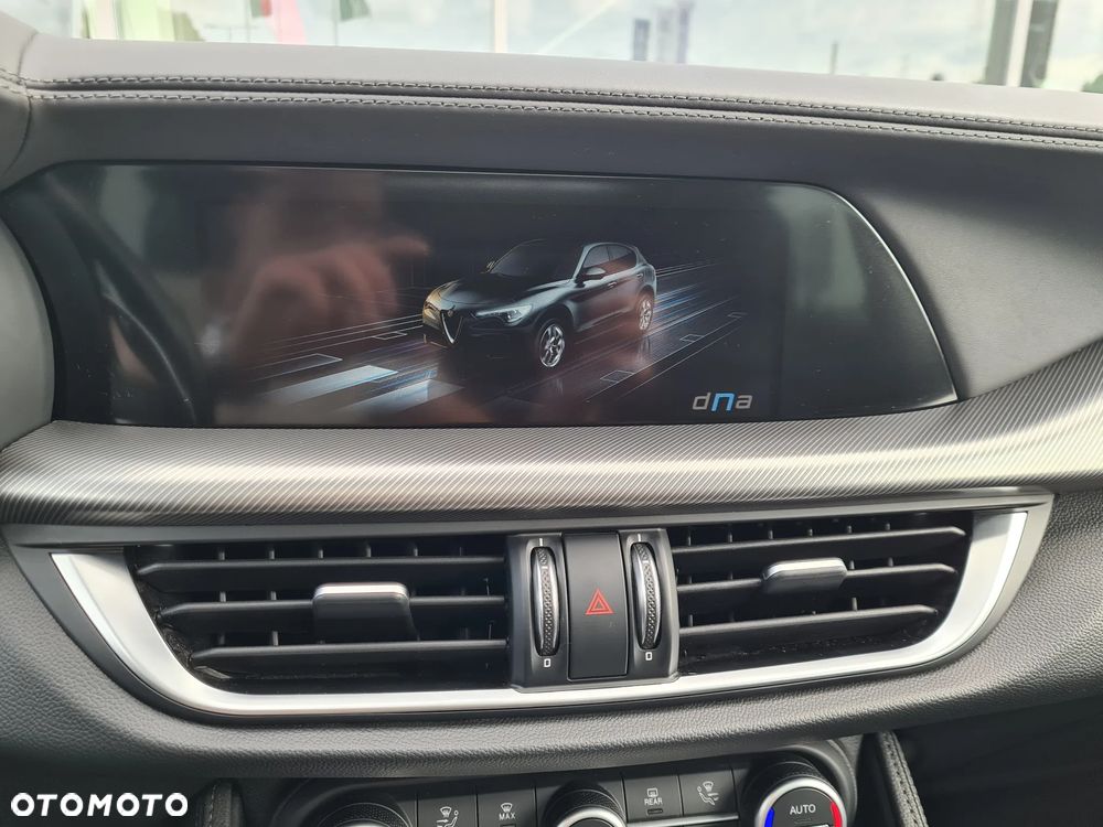 Alfa Romeo Stelvio 2.0 Turbo Veloce Q4 - 20
