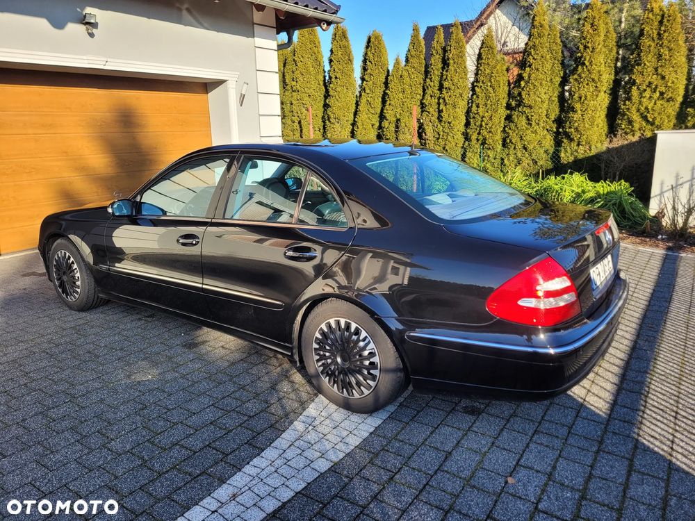 Mercedes-Benz Klasa E 200 Kompressor T Avantgarde - 1