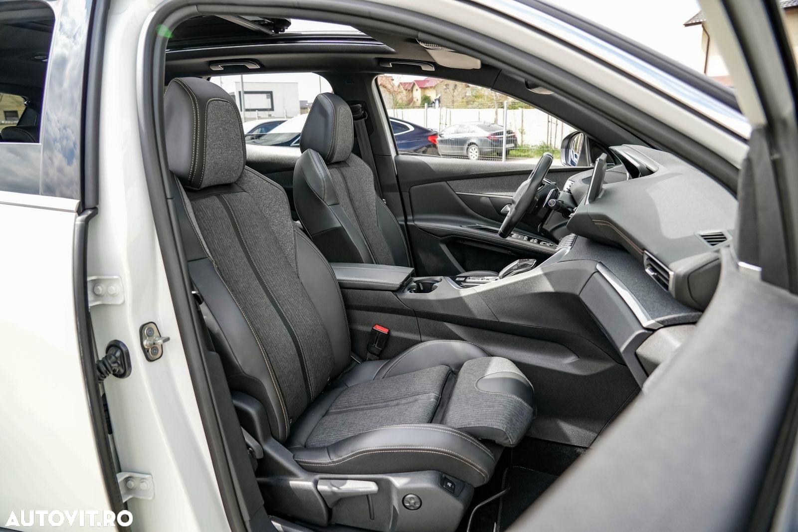 Peugeot 3008 1.6 BlueHDI S&S EAT6 GT-Line - 16