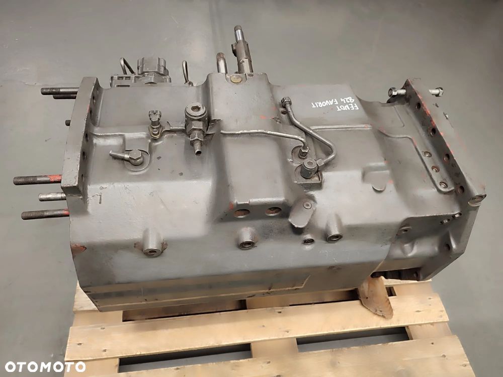 Obudowa Skrzynia ZF 2094004010 T-7300 3314 Fendt 824 Favorit - 11