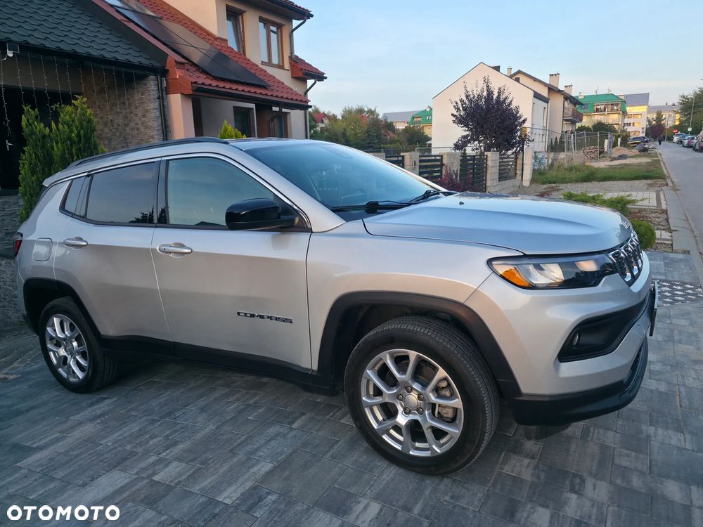 Jeep Compass - 26