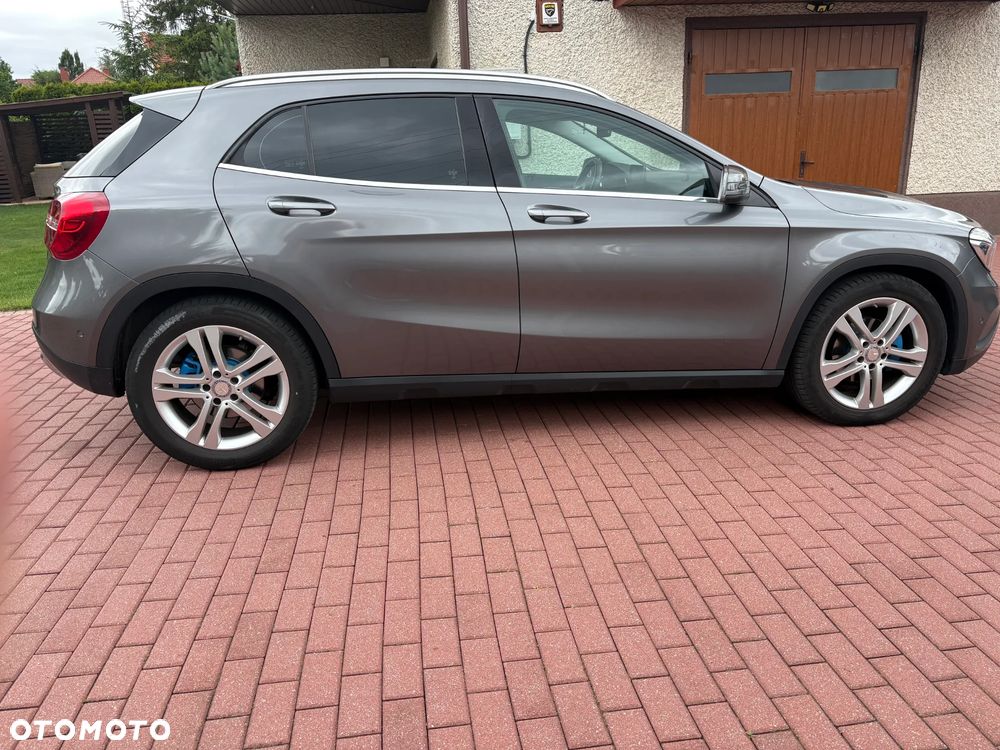 Mercedes-Benz GLA 200 Style - 3