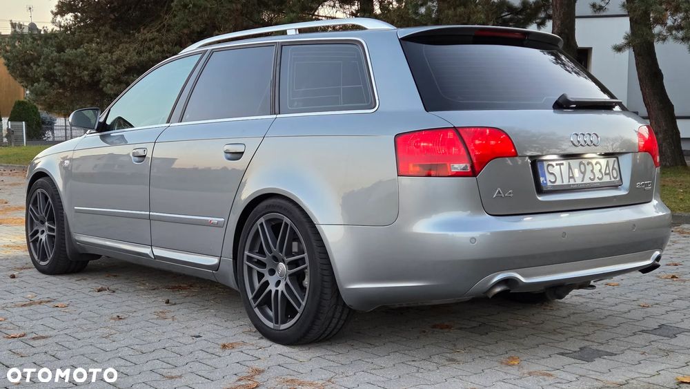 Audi A4 Avant 2.0 TDI DPF quattro - 4
