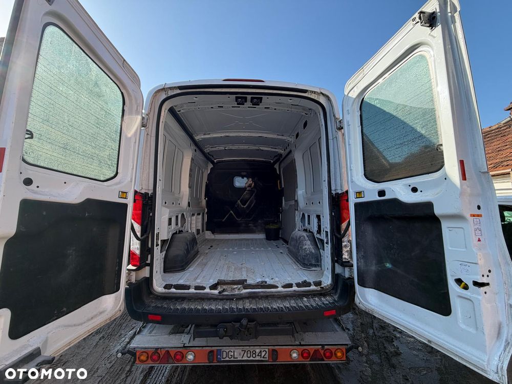 Ford Transit MK8 - 8