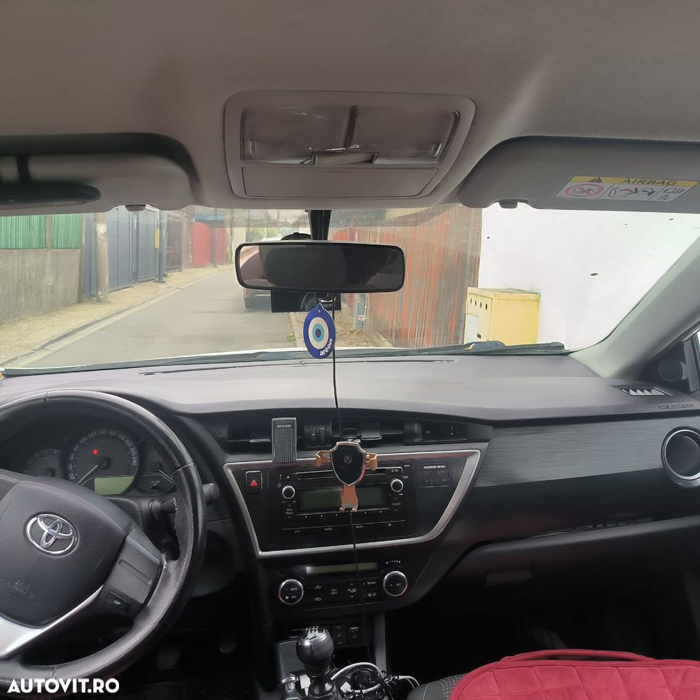 Toyota Auris - 15