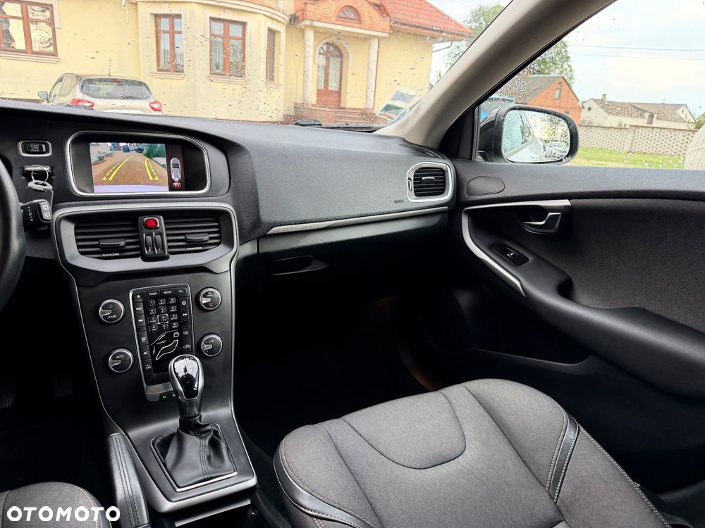 Volvo V40 Cross Country D2 Geartronic Momentum - 10