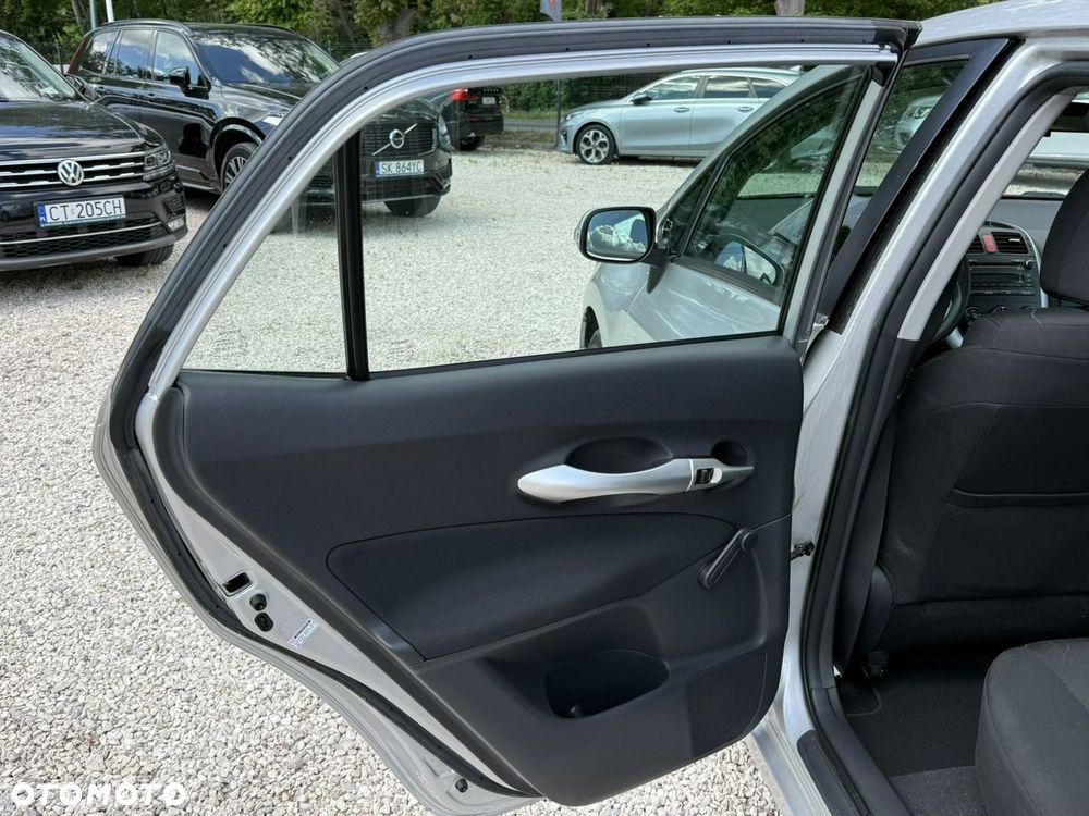 Toyota Auris 1.6 Active - 16
