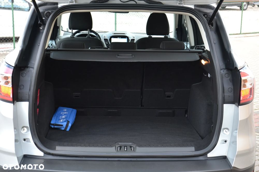 Ford Kuga 2.0 TDCi 4x4 Black & Silver - 35