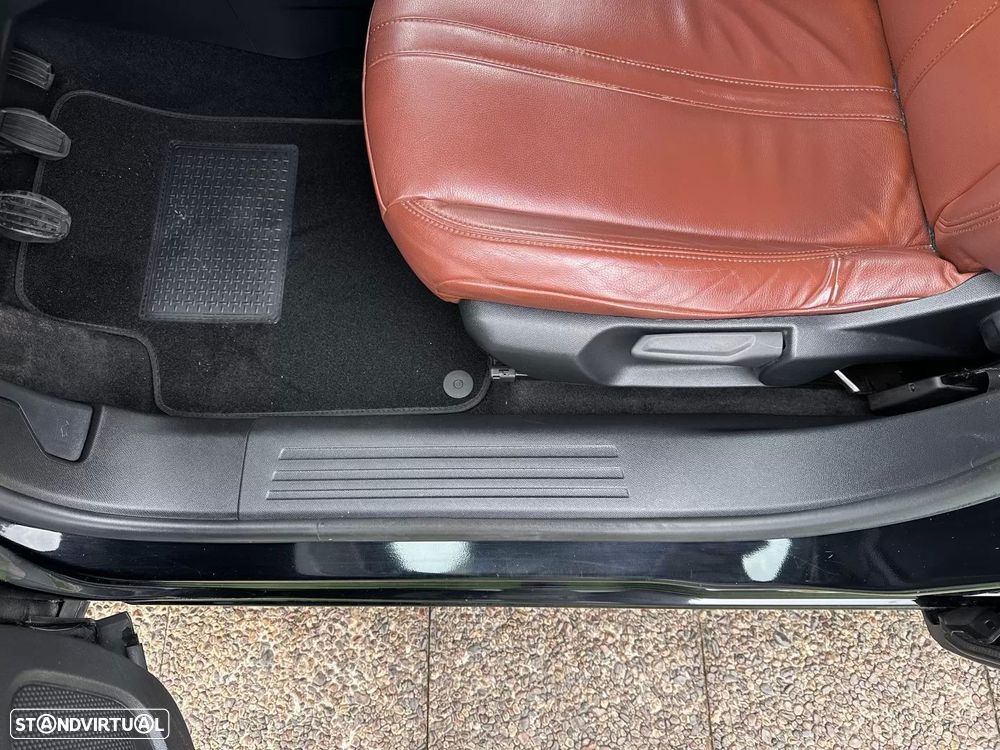 Peugeot 2008 PureTech 130 Allure Pack - 37