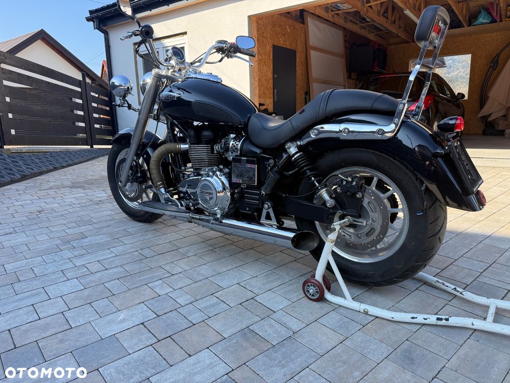 Triumph America - 10
