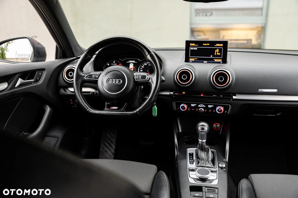Audi A3 Sportback 2.0 TDI (clean diesel) quattro S tronic S line Sportpaket - 6