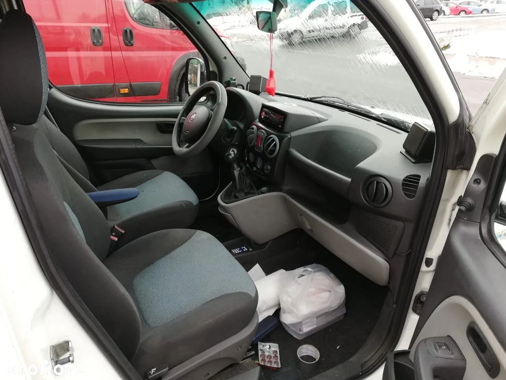 Fiat Doblo 1.9 JTD ELX - 5
