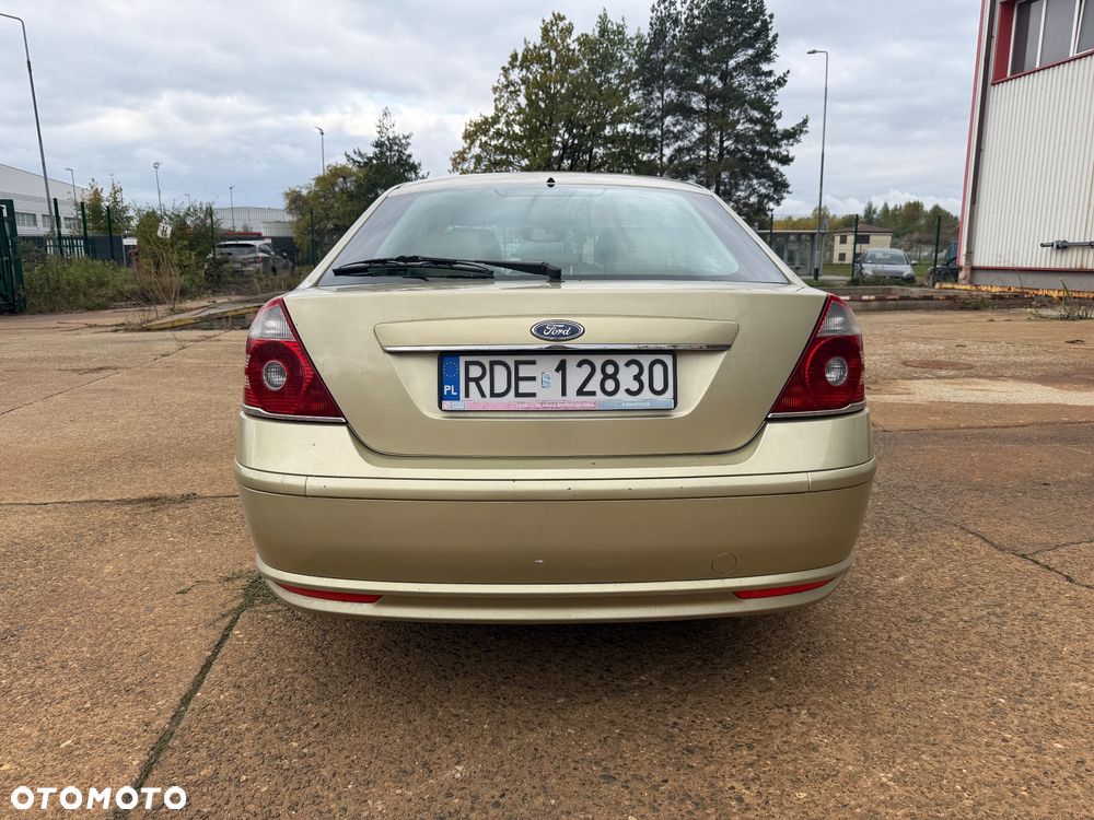 Ford Mondeo - 10