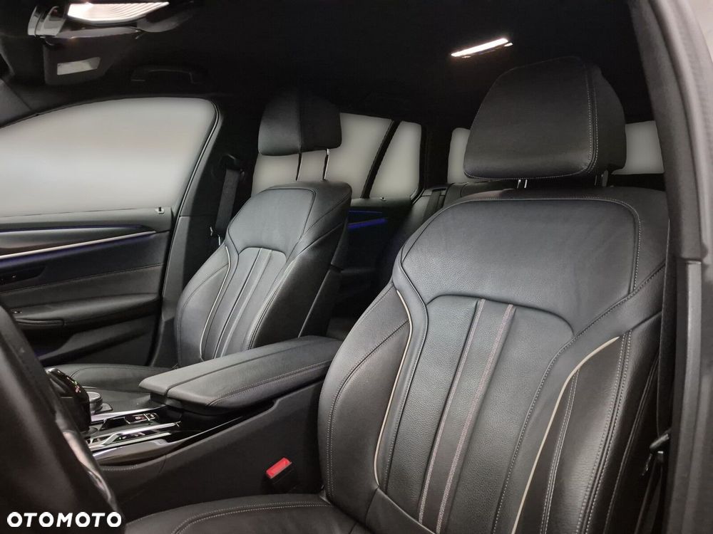 BMW Seria 5 530d xDrive mHEV M Sport sport - 13
