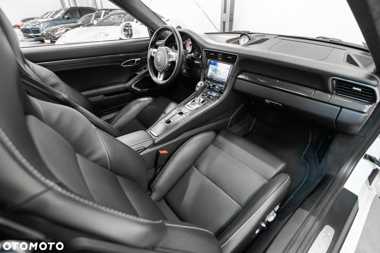 Porsche 911 Turbo S - 26