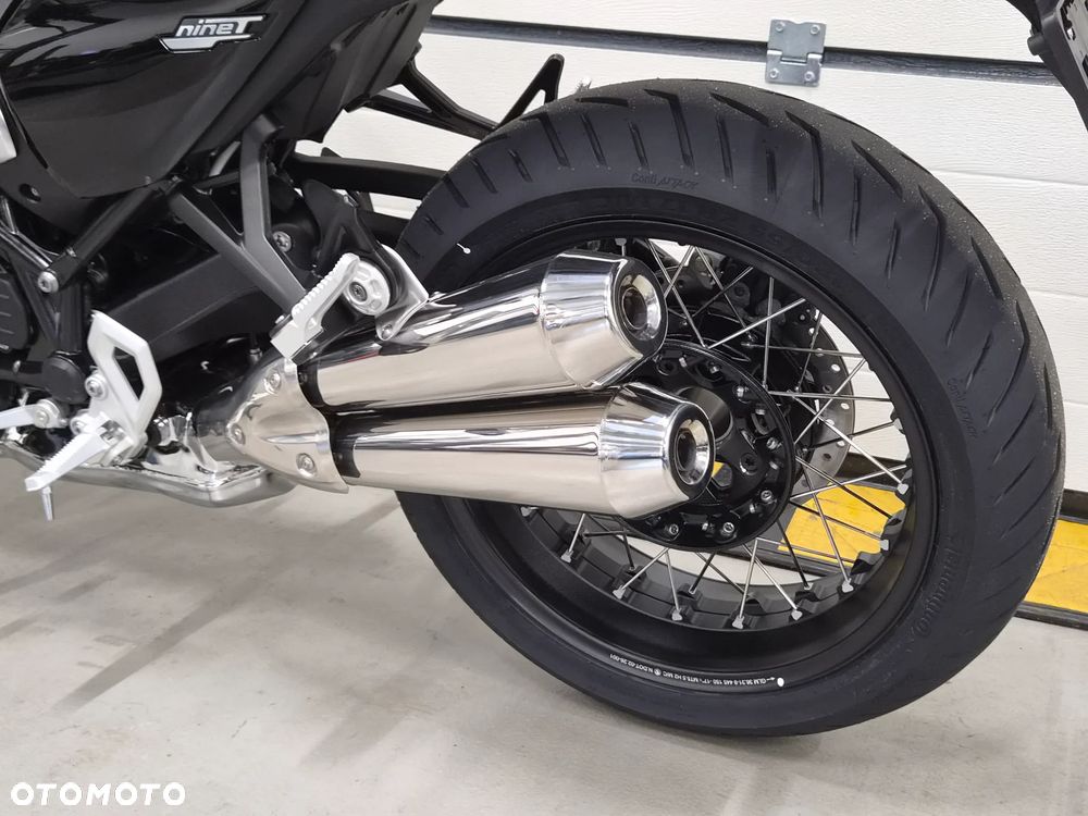 BMW R - 25