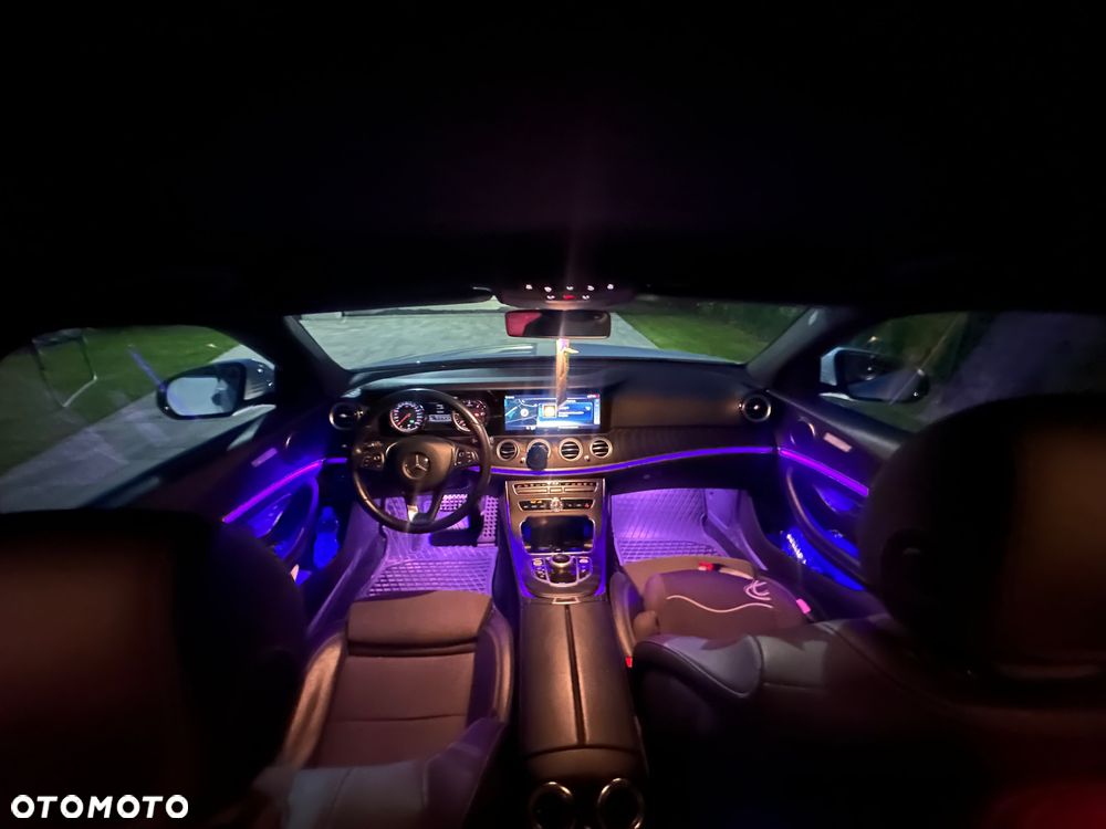 Mercedes-Benz Klasa E 220 d 4Matic T All-Terrain 9G-TRONIC Exclusive - 14