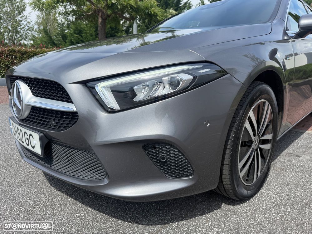Mercedes-Benz A 250 e 8G-DCT Lim. Special Edition - 4