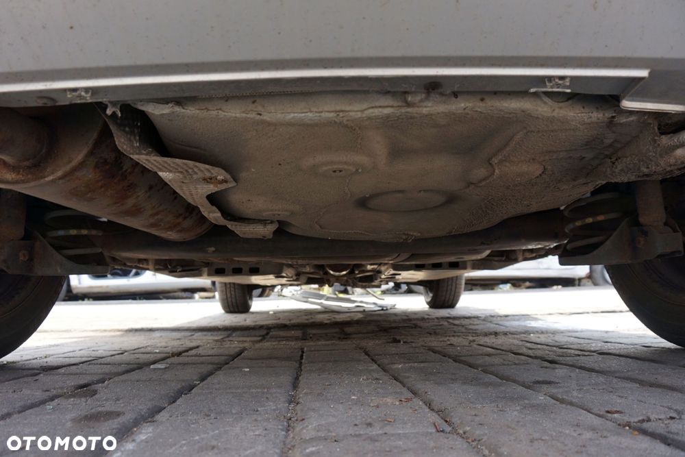 TYLNA OŚ BELKA ZAWIESZENIA FABIA III NJ3 5D HB  SKODA 2014-2018 - 1