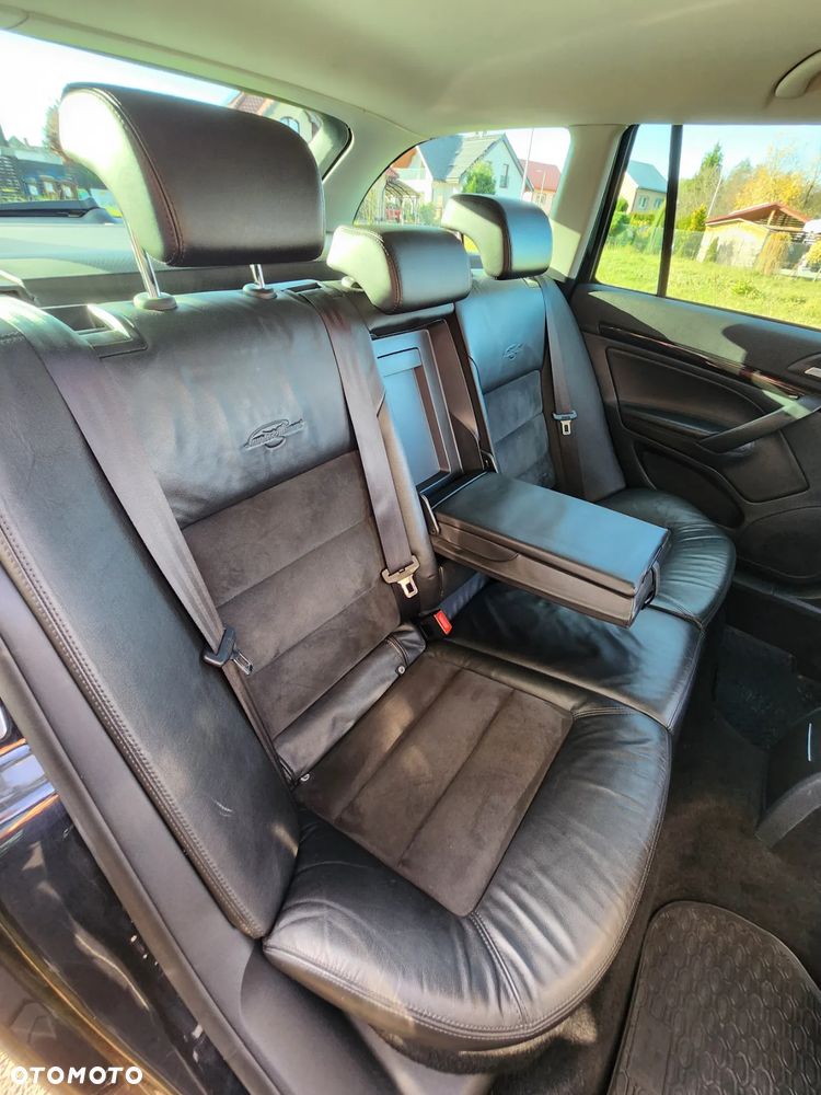 Skoda Octavia Combi 2.0 TDI Laurin & Klement - 26