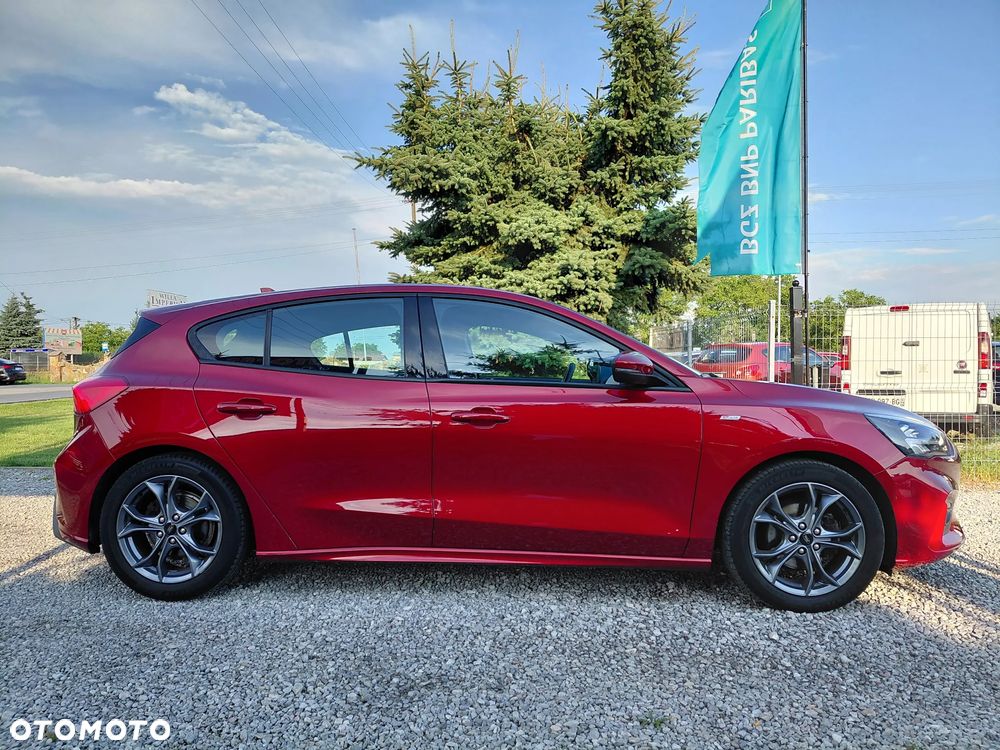 Ford Focus 1.0 EcoBoost Hybrid ST-LINE - 10