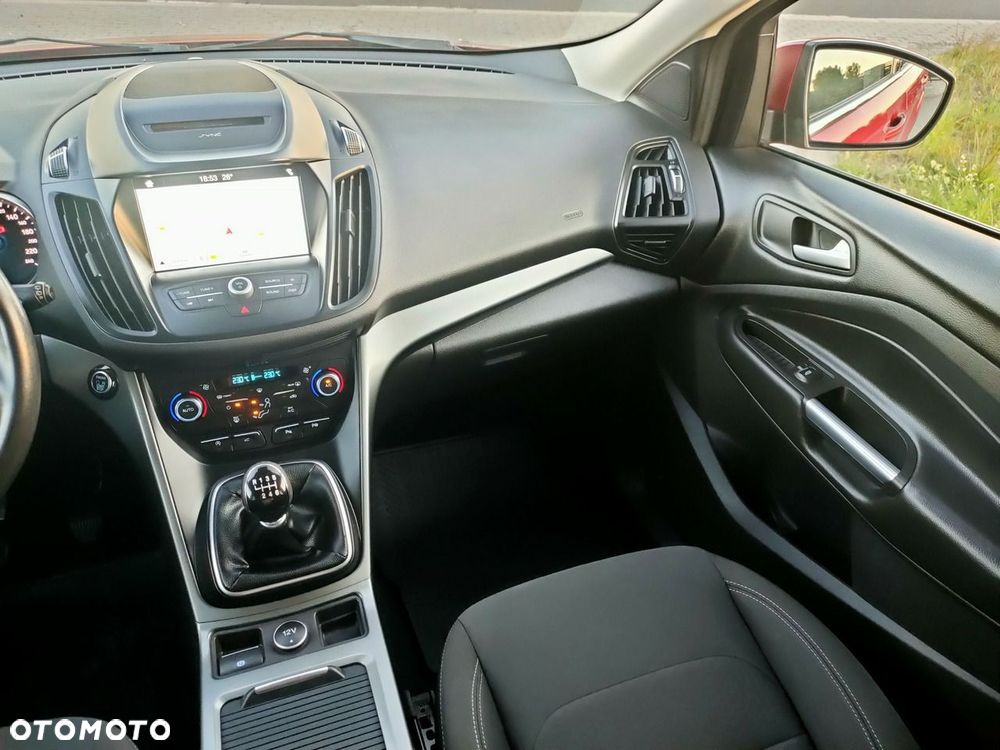 Ford Kuga - 35