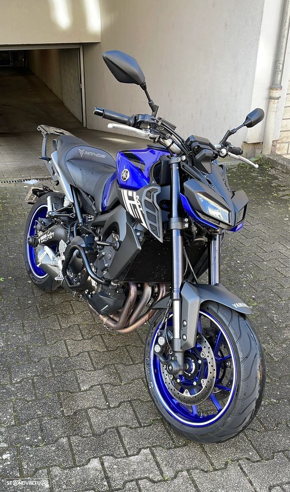 Yamaha MT-09 c/ Muitos EXTRAS + Suspensão Öhlins - 1