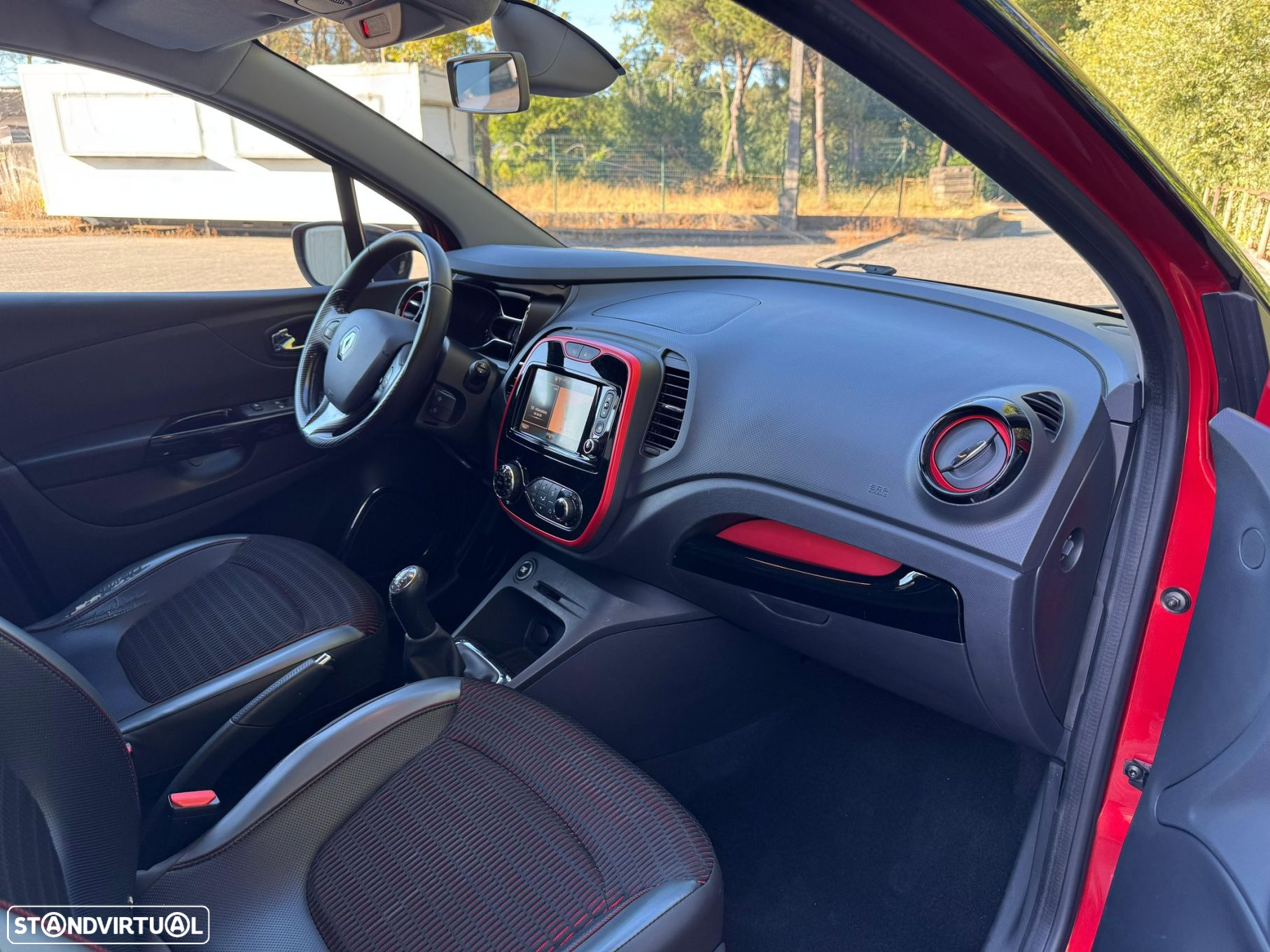 Renault Captur 1.5 dCi Helly Hansen - 18