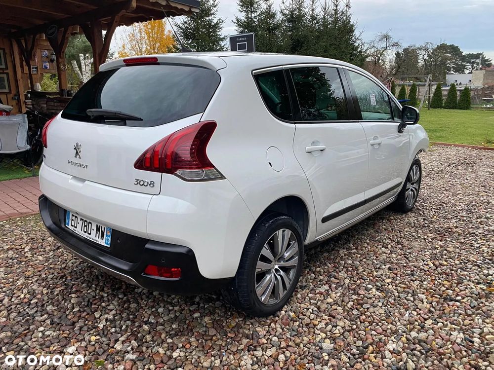 Peugeot 3008 PureTech 130 Stop & Start GPF Allure - 2