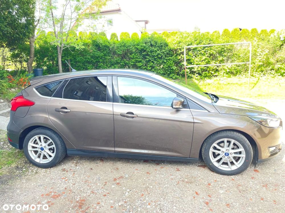 Ford Focus 1.6 SYNC Edition - 4