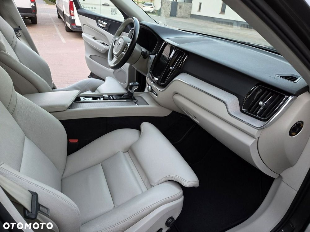 Volvo XC 60 - 19