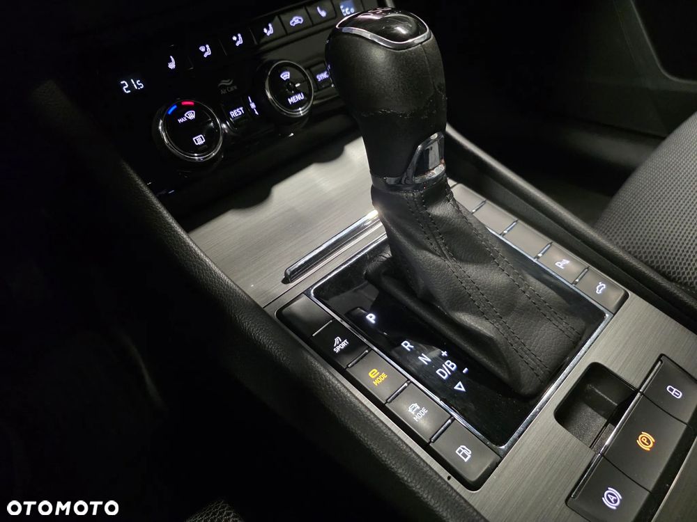 Skoda Superb 1.4 TSI Plug-In Hybrid Style DSG - 26