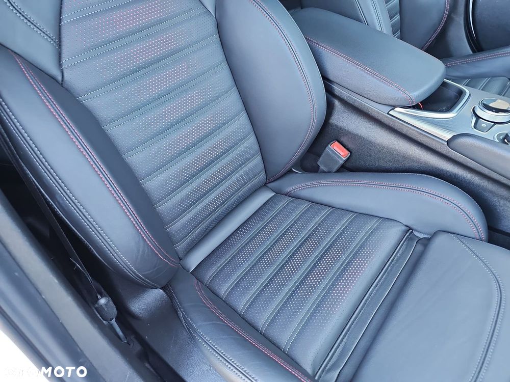 Alfa Romeo Giulia - 23