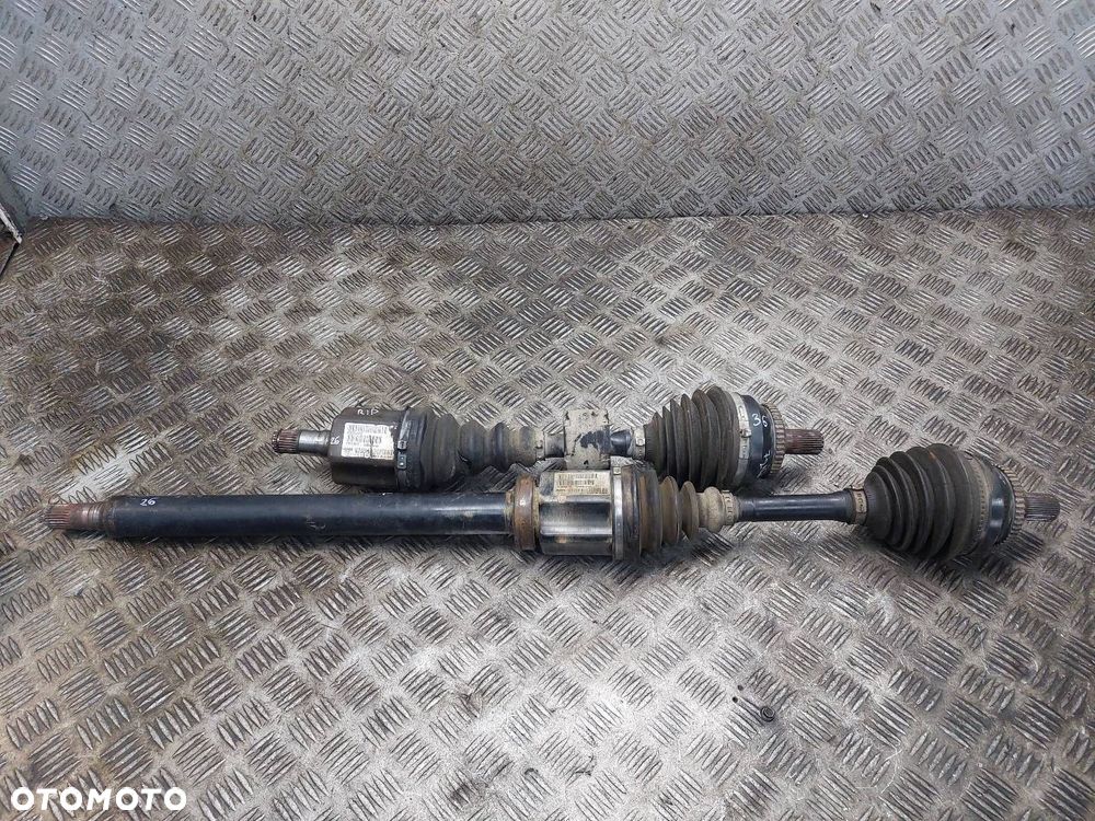 PÓŁOŚ LEWY PRZÓD + PRAWY PRZÓD AUTOMAT VOLVO S80 I 2.5 T AUTOMAT P8689224 - 1