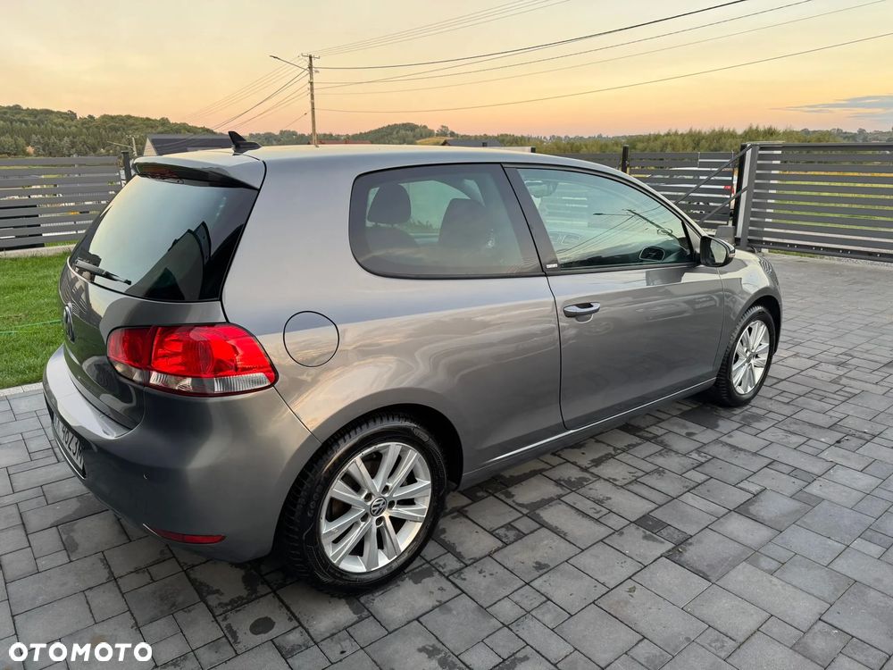 Volkswagen Golf - 5