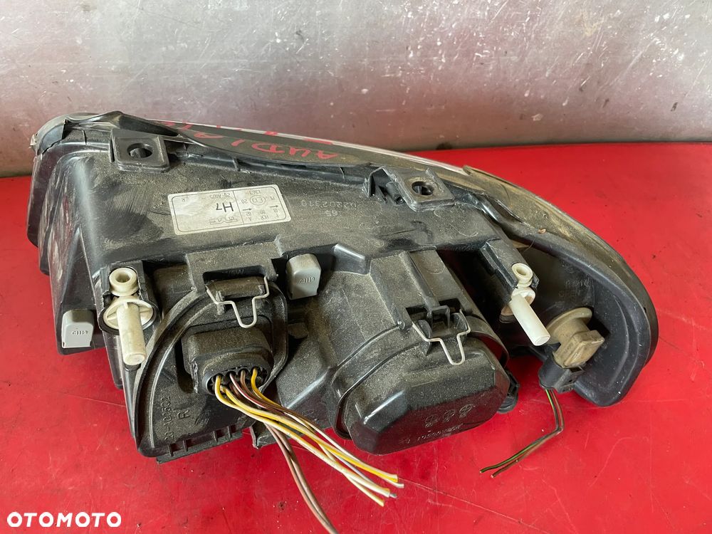 LAMPA PRZEDNIA PRZÓD PRAWA AUDI A4 LIFT - 3