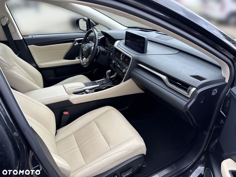 Lexus RX 450h Omotenashi - 13