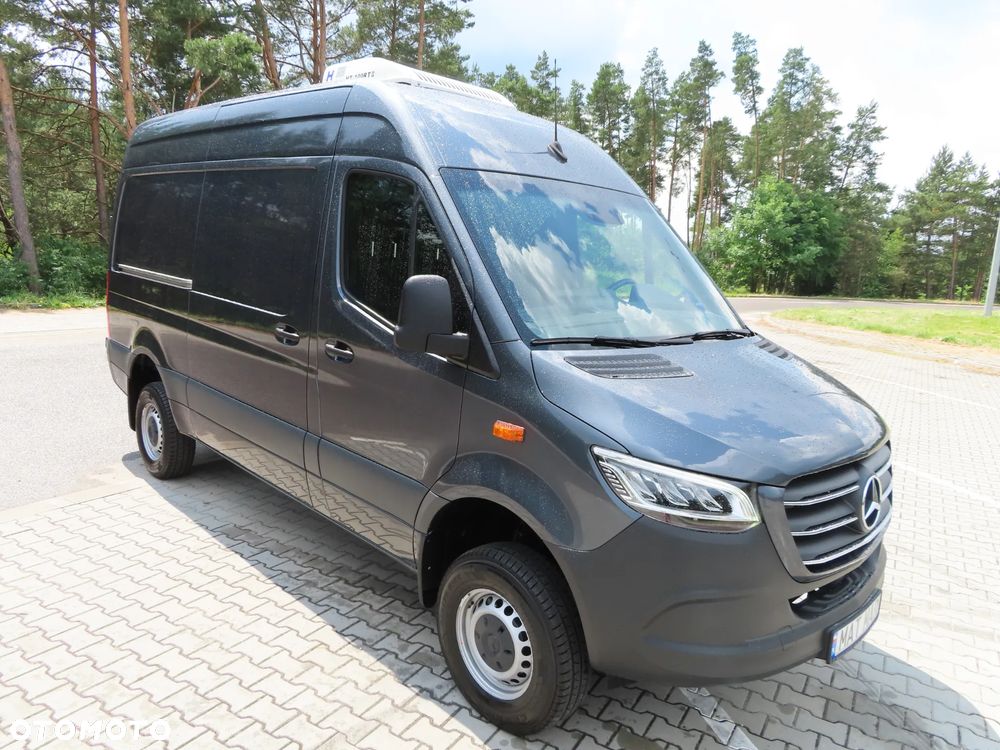 Mercedes-Benz Sprinter 4x4 319 CDI V6 3.0 CDI 190 KM Automat 7G-Tronic Chłodnia -30*C Agregat Chłodniczy Rozstaw Osi 3665 mm Ładowność 1067 Kg WZMACNIANY Przebieg 10 Tys Km Jedyny Taki UNIKAT Stan NOWY Jak Z Fabryki POLECAM - 9